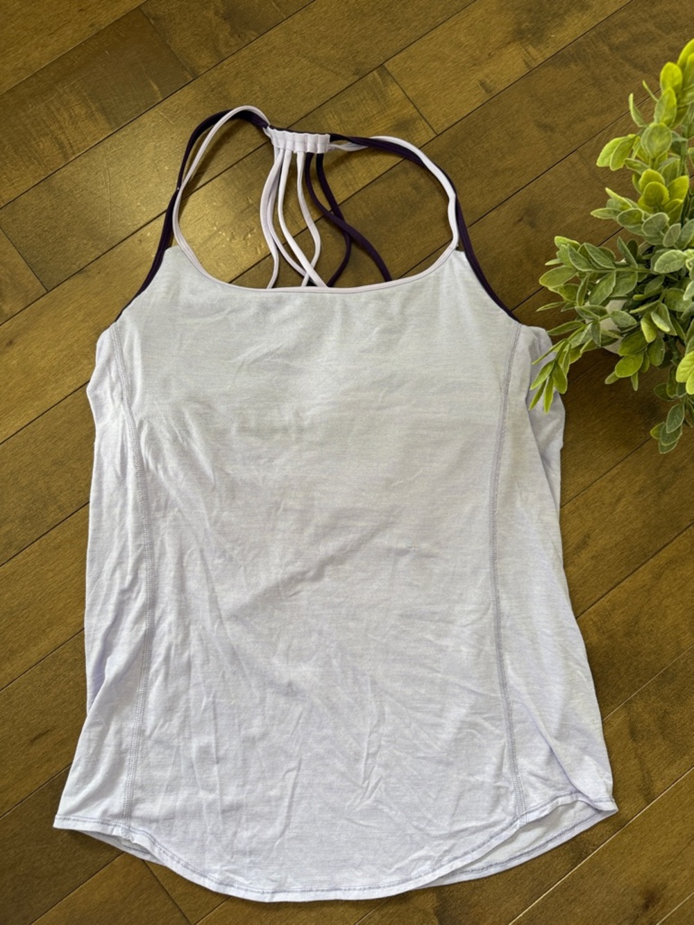 *small snag (pic) * Lululemon bra tank